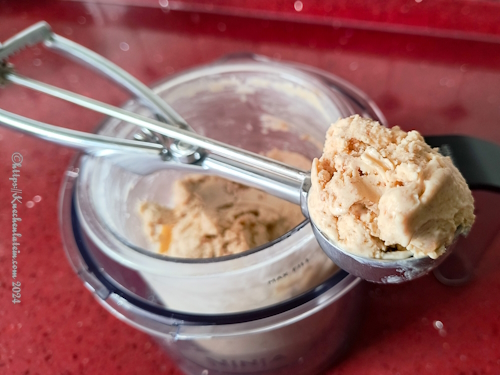 Buchweizeneiscreme mit dreierlei vom Buchweizen