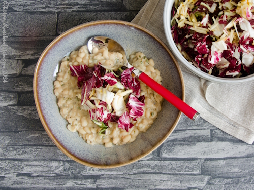 Weiße Bohneneintopf mit Radicchio-Apfelsalat