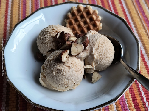 Haselnuss-Espresso-Eiscreme – Hufen iâ espresso cnau cyll