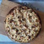 Apfel-Zwiebel-Quiche mit Mohn