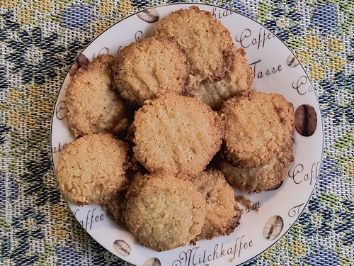 1 Teller Gabelkekse mit Hafer