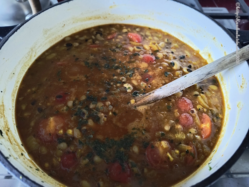 Punjabi Lobia – Curry mit Augenbohnen von Sam Jones Rezept im gusseisernen Topf