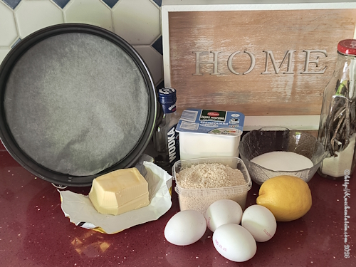 Zutaten Altwiener Topfentorte, Mandeln, Butter, Eier, Quark Zucker, Zitrone Wodka Vanillezucker
