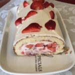 Erdbeer-Biskuitrolle mit Mascarpone